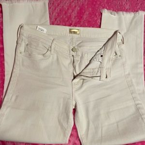 very nice quality white jeans.
